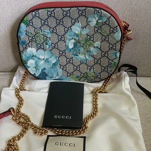 Gucci blooms red and blue crossbody bag